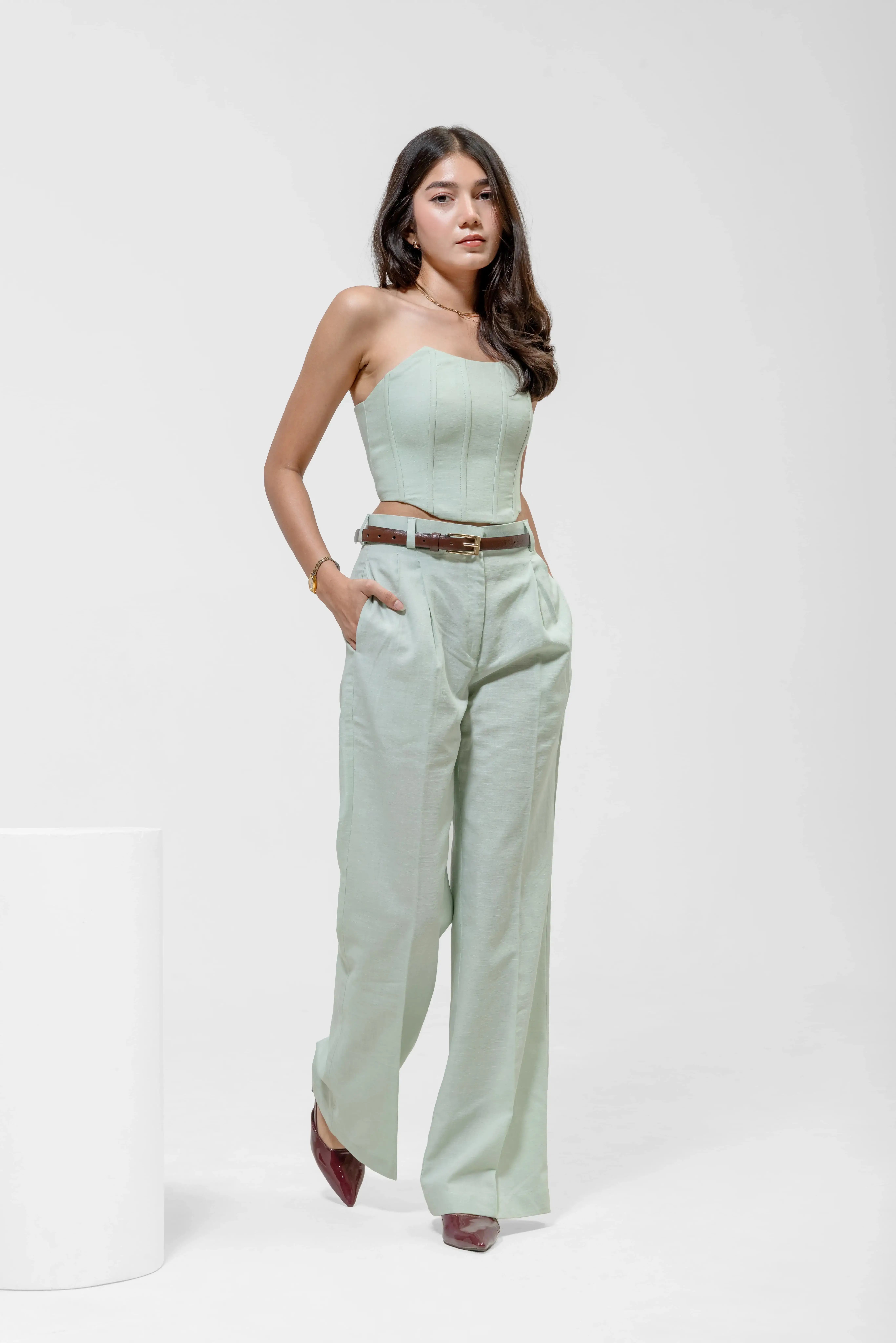 QISSEY MINT CORSET — view 4 — STRUCTURED STRAPLESS CORSET-STYLE TOP WITH VERTICAL SEAM DETAILING FOR A PERFECTLY FITTED SILHOUETTE